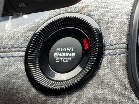 Used 2023 Jeep Compass Sport image 34