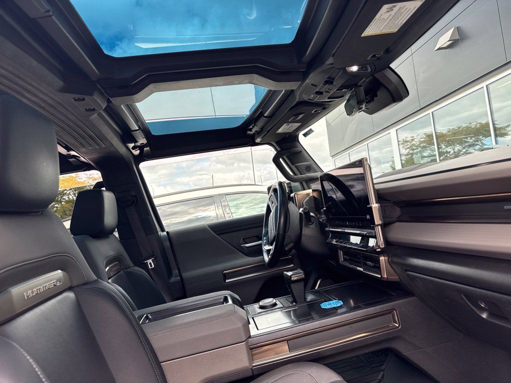 Used 2024 GMC Hummer EV 3X AWD/4WD image 16