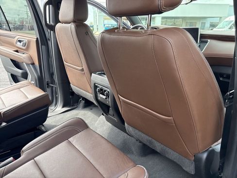 Used 2022 Chevrolet Tahoe High Country AWD/4WD image 27