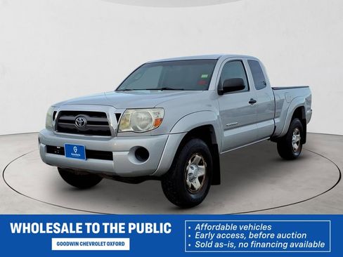 Used 2010 Toyota Tacoma Base image 1