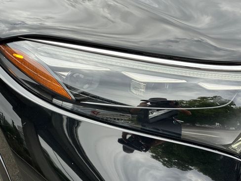 Certified 2023 Mercedes-Benz EQS 580 4MATIC SUV image 10