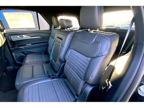 New 2026 Ford Explorer ST-Line AWD/4WD image 11