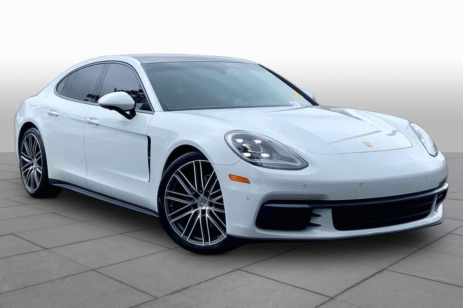 Used 2018 Porsche Panamera 4 AWD/4WD image 3