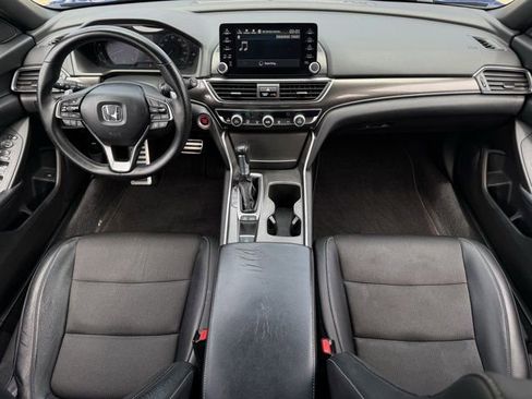 Used 2018 Honda Accord Sport image 11
