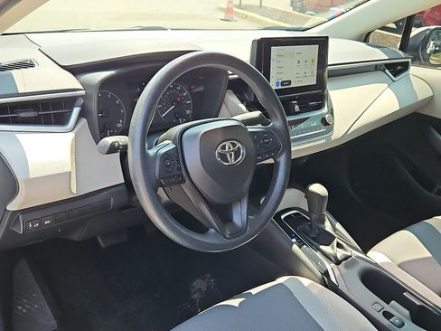 Used 2024 Toyota Corolla LE FWD image 24