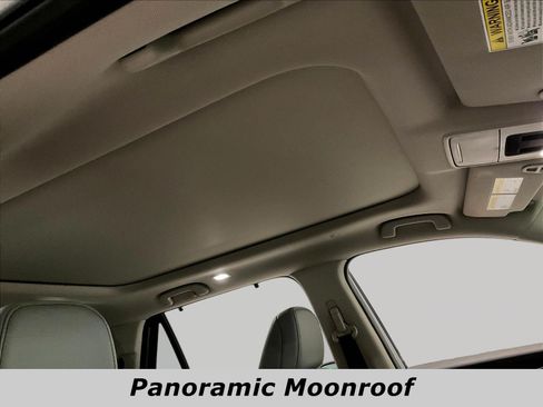 Certified 2023 Honda Pilot Touring image 28