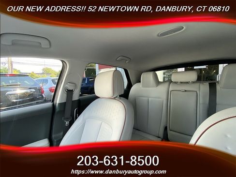 Used 2024 Hyundai Ioniq 5 SE AWD/4WD image 14