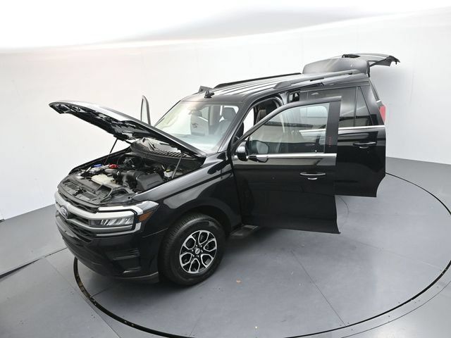 Used 2024 Ford Expedition Max XLT AWD/4WD image 27