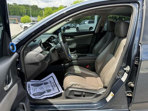 Used 2017 Honda Civic Touring image 12