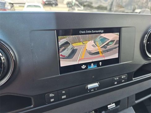 Used 2024 Mercedes-Benz Sprinter 2500 image 14