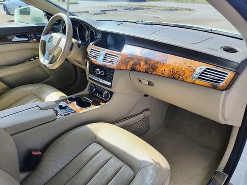 Used 2014 Mercedes-Benz CLS 550 image 13