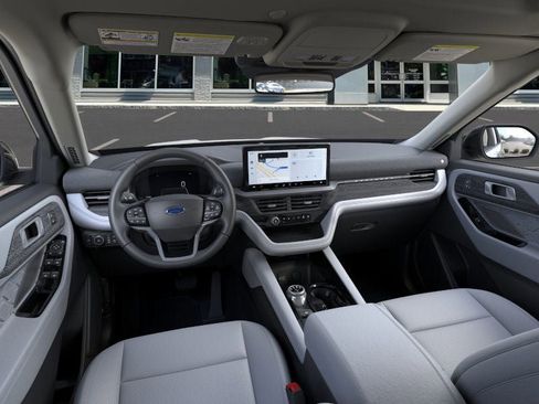 New 2026 Ford Explorer Platinum w/ LUX Leather Package image 9