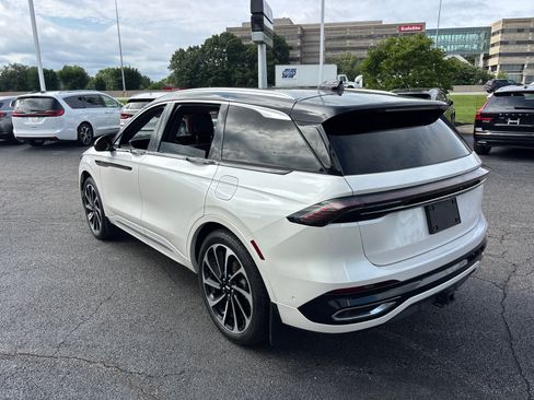 Certified 2024 Lincoln Nautilus Black Label AWD/4WD image 6