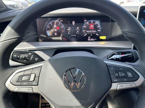 New 2026 Volkswagen Tiguan SE R-Line AWD/4WD image 15