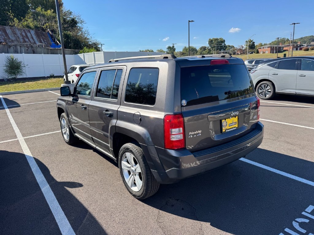 Used 2016 Jeep Patriot Latitude w/ Sun/Sound Group AWD/4WD image 20