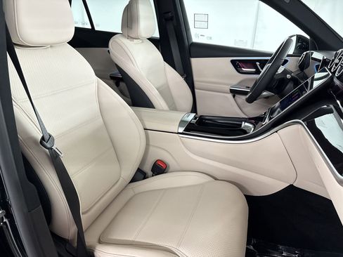 Certified 2026 Mercedes-Benz GLC 300 image 31
