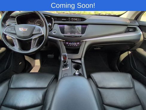Used 2018 Cadillac XT5 Luxury w/ Driver Awareness Package FWD image 15