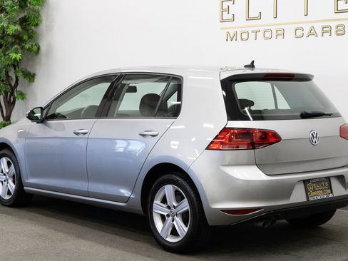 Used 2017 Volkswagen Golf S FWD image 3