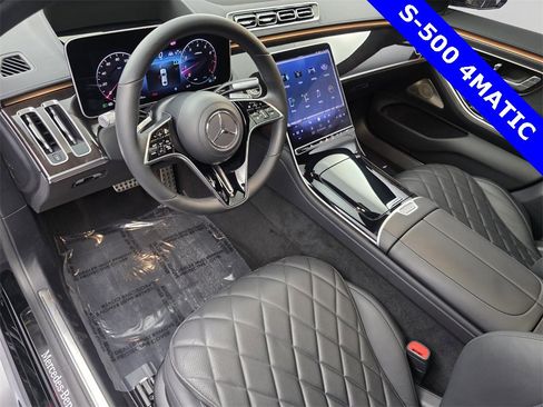 Used 2023 Mercedes-Benz S 500 S 500 image 10