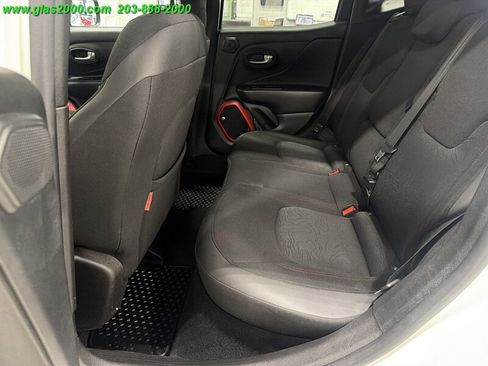 Used 2016 Jeep Renegade Trailhawk image 24