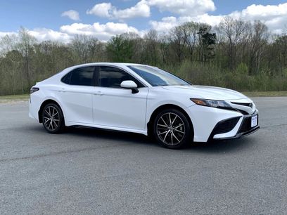 Used 2021 Toyota Camry SE