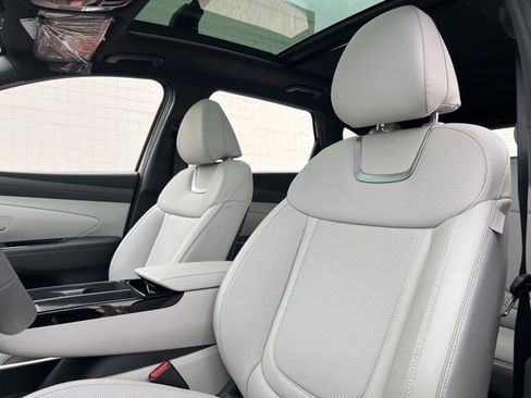 New 2026 Hyundai Tucson Limited image 15