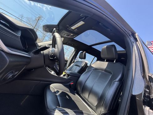 Used 2024 Jeep Grand Cherokee L Limited image 10