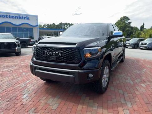 Used 2017 Toyota Tundra Limited w/ Limited Premium Package AWD/4WD image 6