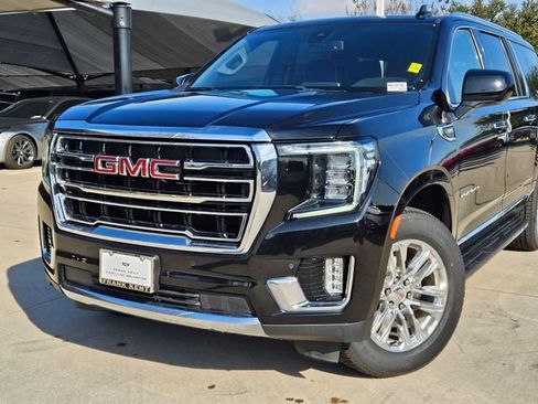 Used 2022 GMC Yukon XL SLT image 6