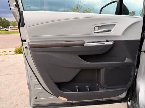 Used 2023 Toyota Sienna XSE w/ XSE Plus Package AWD/4WD image 10