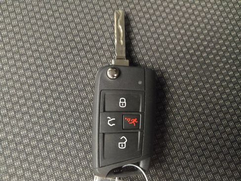 Used 2019 Volkswagen Jetta S w/ Driver Assistance Package image 27