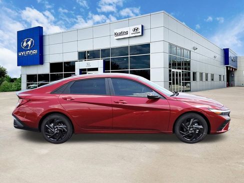 Certified 2026 Hyundai Elantra Sport FWD image 4