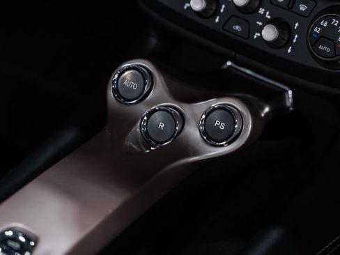 Used 2014 Ferrari California image 61