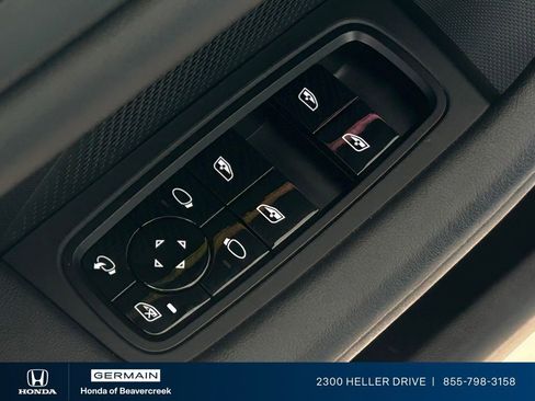 Used 2021 Porsche Taycan 4S AWD/4WD image 18