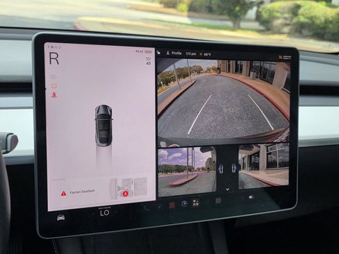 Used 2022 Tesla Model 3 Standard Range RWD image 17