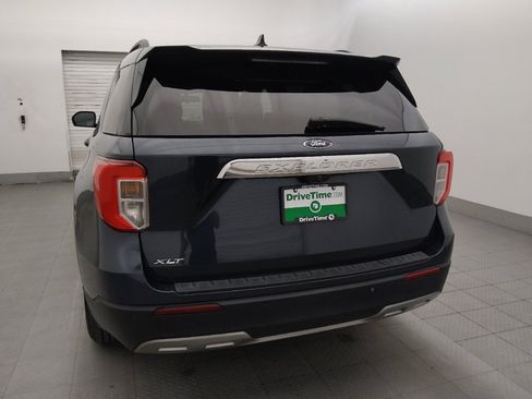 Used 2022 Ford Explorer XLT w/ Equipment Group 202A RWD image 6