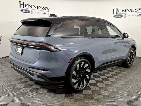 Used 2026 Lincoln Nautilus Reserve w/ Jet Appearance Package AWD/4WD image 4