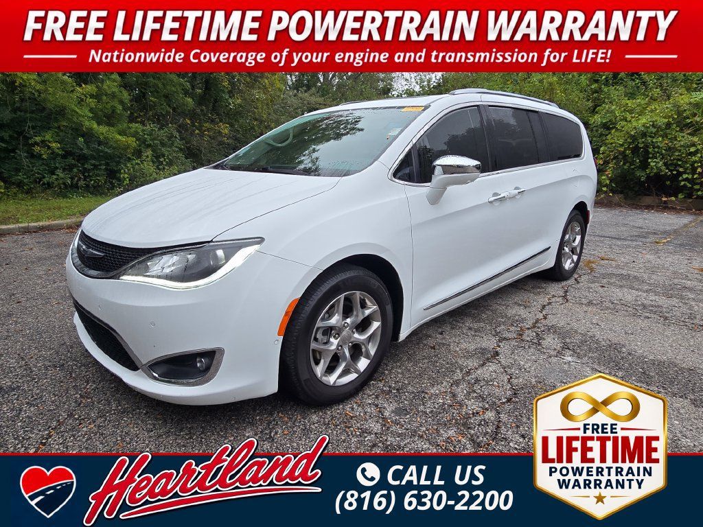 Used 2018 Chrysler Pacifica Limited w/ Advanced Safetytec Group FWD image 1