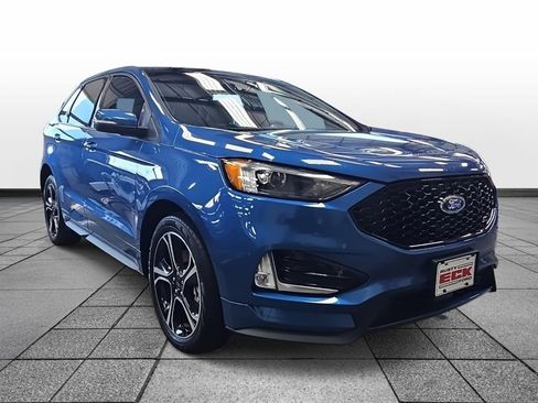 Used 2020 Ford Edge ST w/ Cold Weather Package image 3