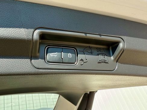 New 2026 Ford Explorer Active image 18