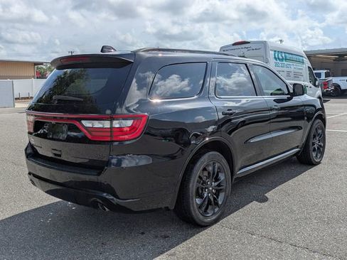 Used 2023 Dodge Durango R/T w/ Hemi Orange Plus Package RWD image 3