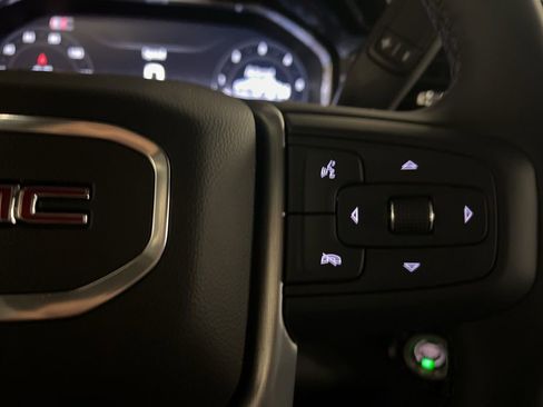 New 2026 GMC Sierra 1500 SLE image 16