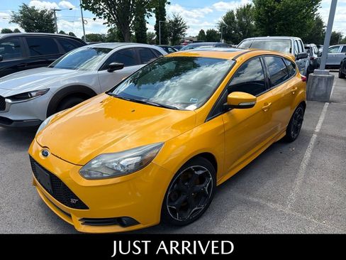 Used 2013 Ford Focus ST FWD image 1
