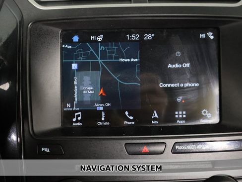 Used 2018 Ford Explorer XLT w/ Equipment Group 202A image 3