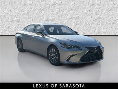 Used 2019 Lexus ES 300h w/ Premium Package