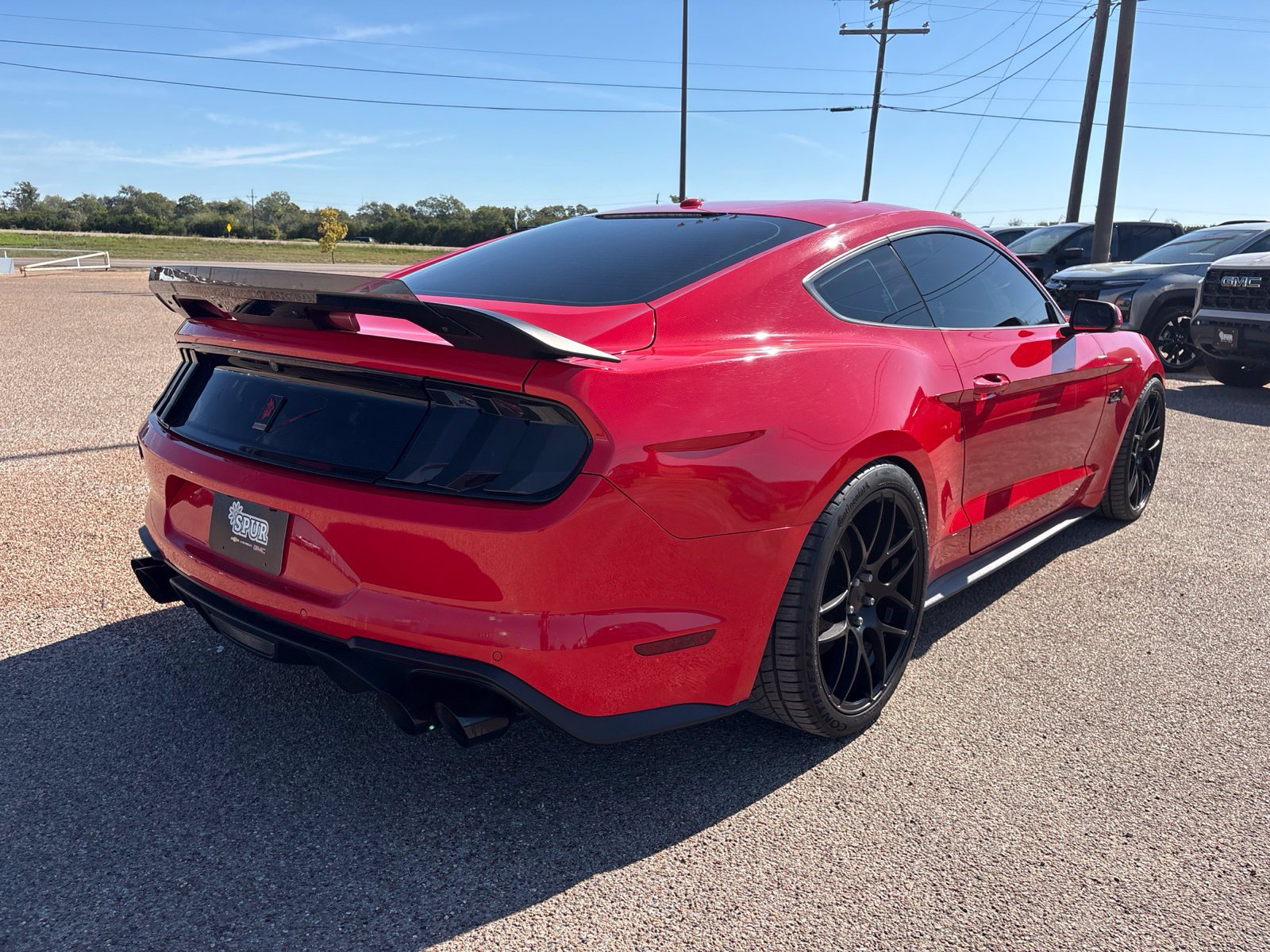 Used 2018 Ford Mustang GT Premium w/ GT Performance Package RWD image 6