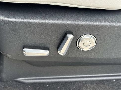 New 2026 Lincoln Navigator Reserve w/ Jet Appearance Package AWD/4WD image 24