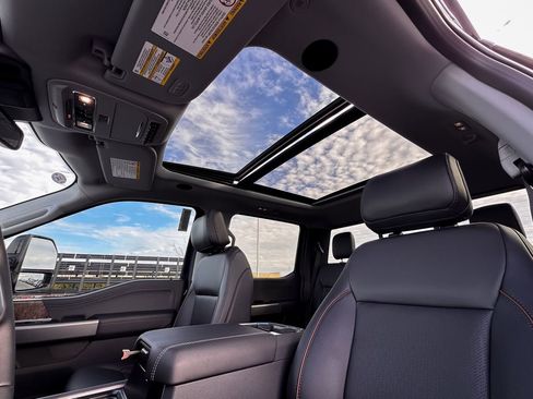 New 2026 Ford F250 Lariat w/ Black Appearance Package image 53