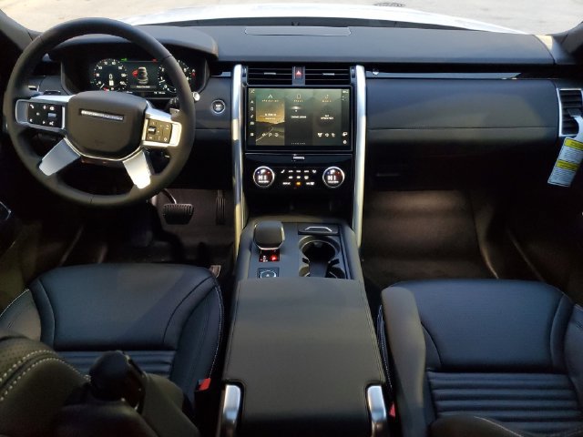 Certified 2026 Land Rover Discovery S AWD/4WD image 14