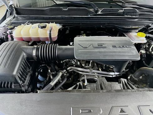 Used 2025 RAM 1500 Big Horn AWD/4WD image 31